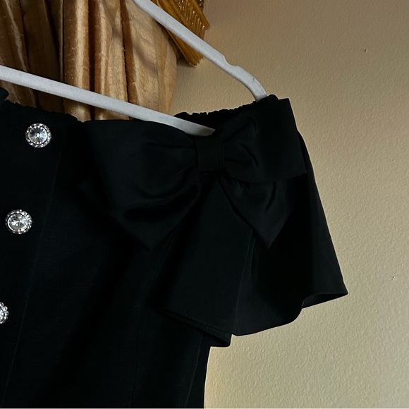 Albert Nipon Black Off-Shoulder Corset Style Blouse with Bows And Rhinestones - Picture 4 of 9